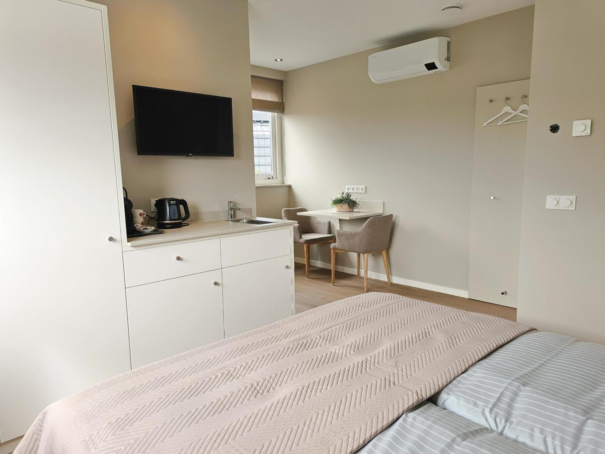 Gastenkamer 'villa Mondriaan' Ka02 Apartment *